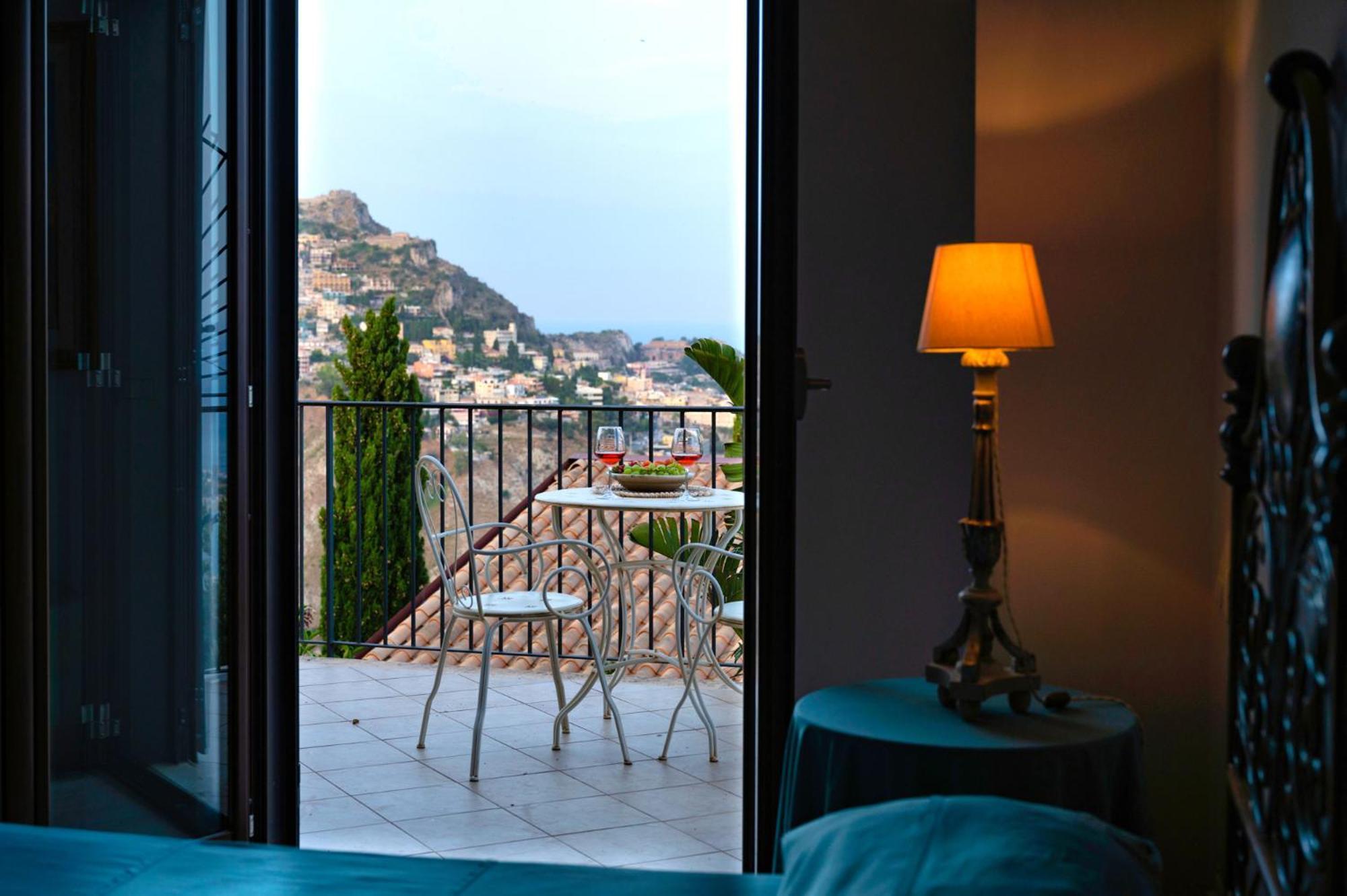 Casa Mathea Villa ตาออร์มินา ภายนอก รูปภาพ