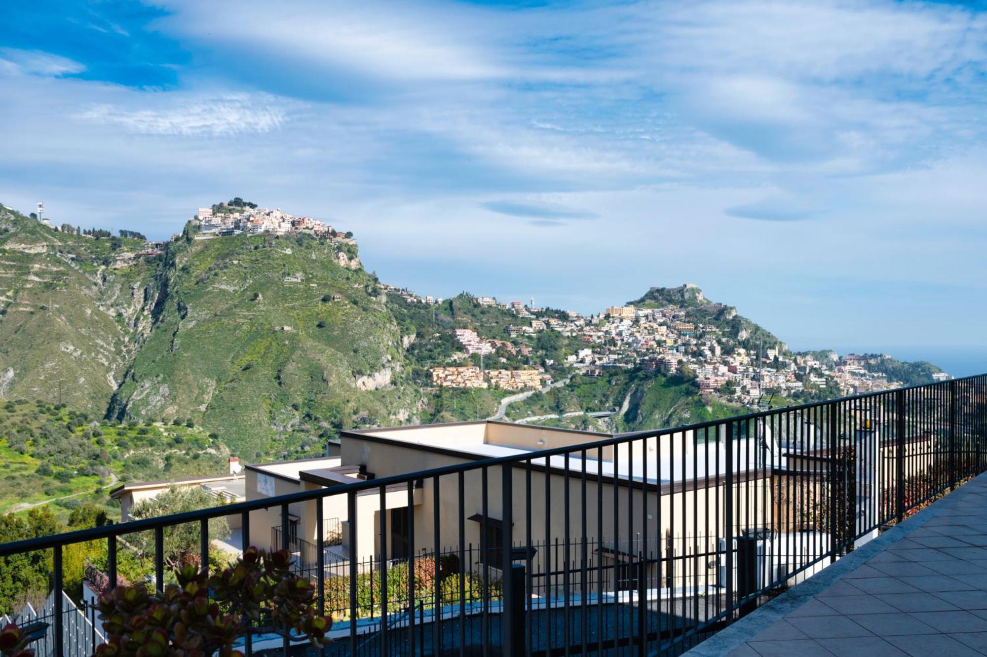 Casa Mathea Villa ตาออร์มินา ภายนอก รูปภาพ
