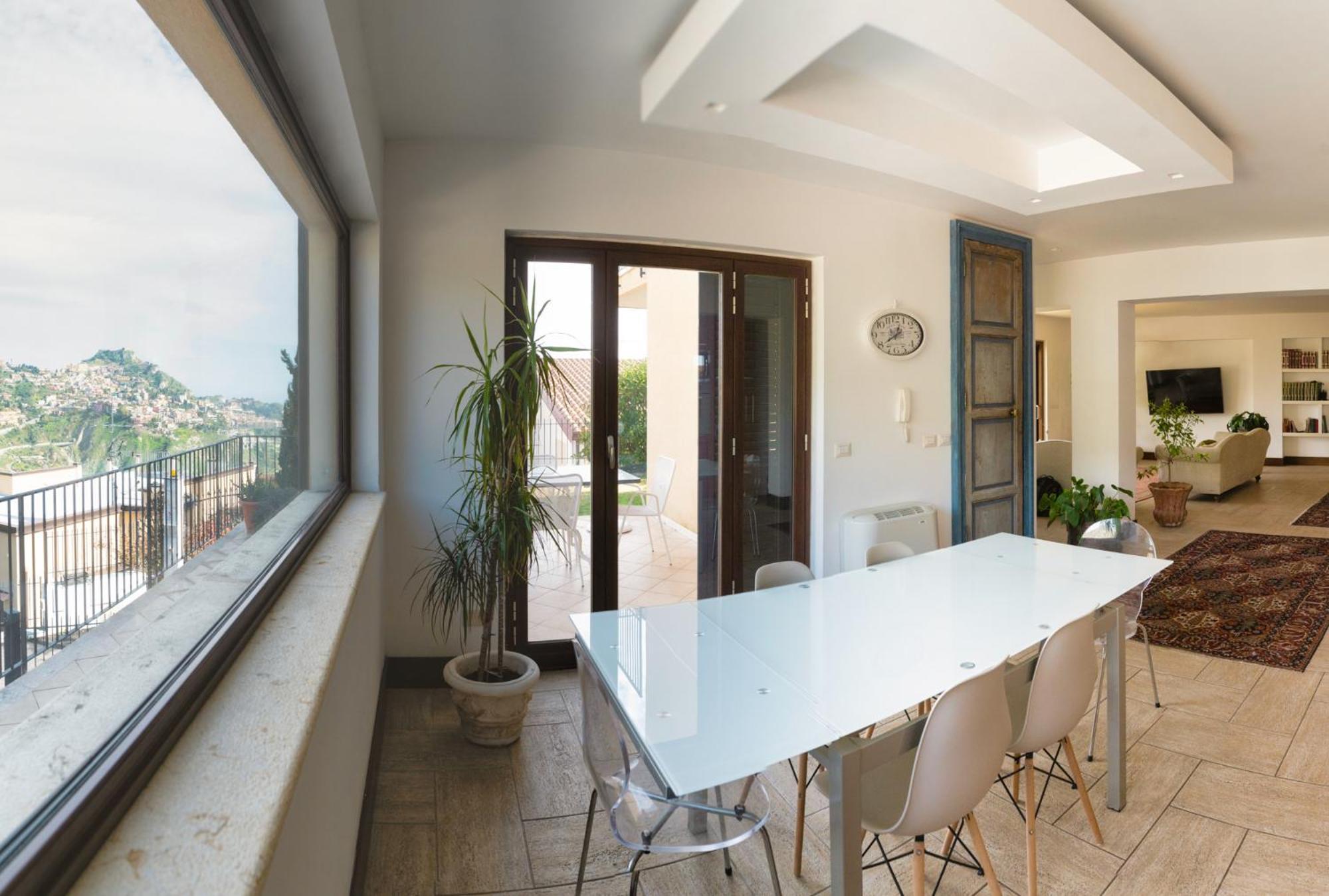 Casa Mathea Villa ตาออร์มินา ภายนอก รูปภาพ
