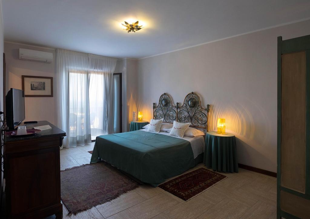 Casa Mathea Villa ตาออร์มินา ภายนอก รูปภาพ